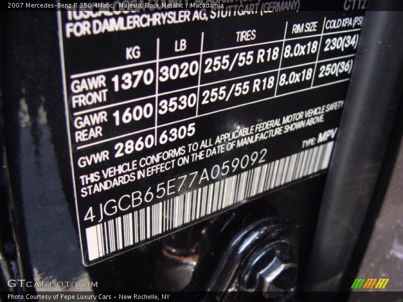 Majestic Black Metallic / Macadamia 2007 Mercedes-Benz R 350 4Matic