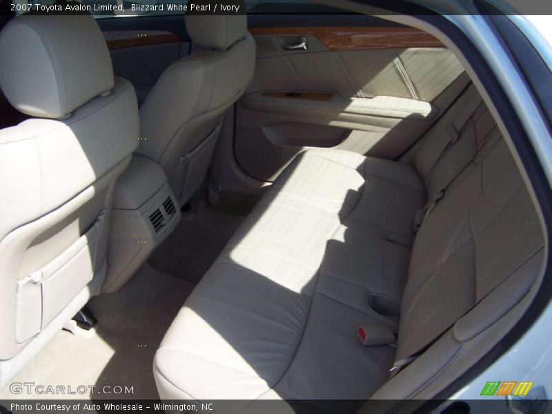Blizzard White Pearl / Ivory 2007 Toyota Avalon Limited