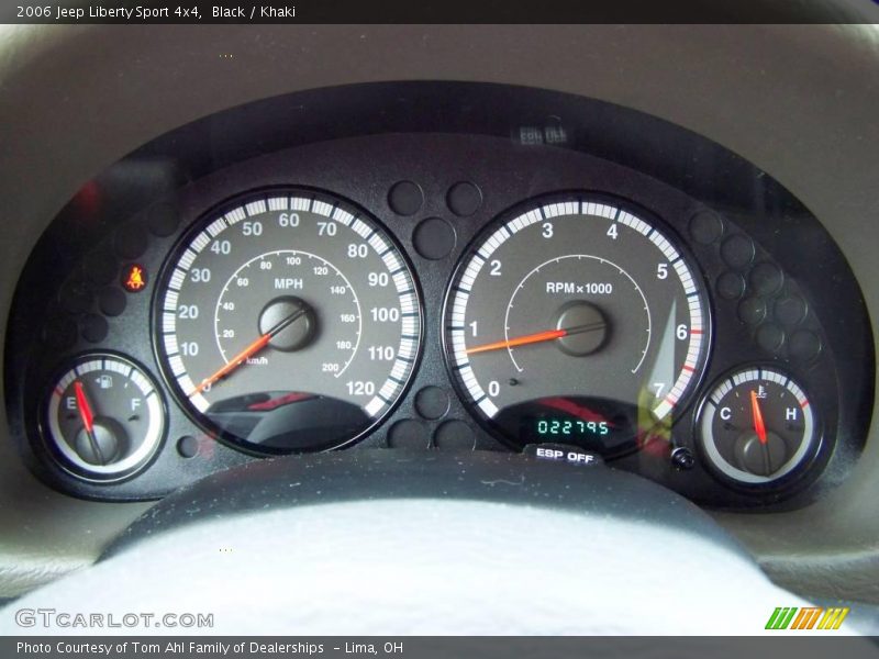 Black / Khaki 2006 Jeep Liberty Sport 4x4