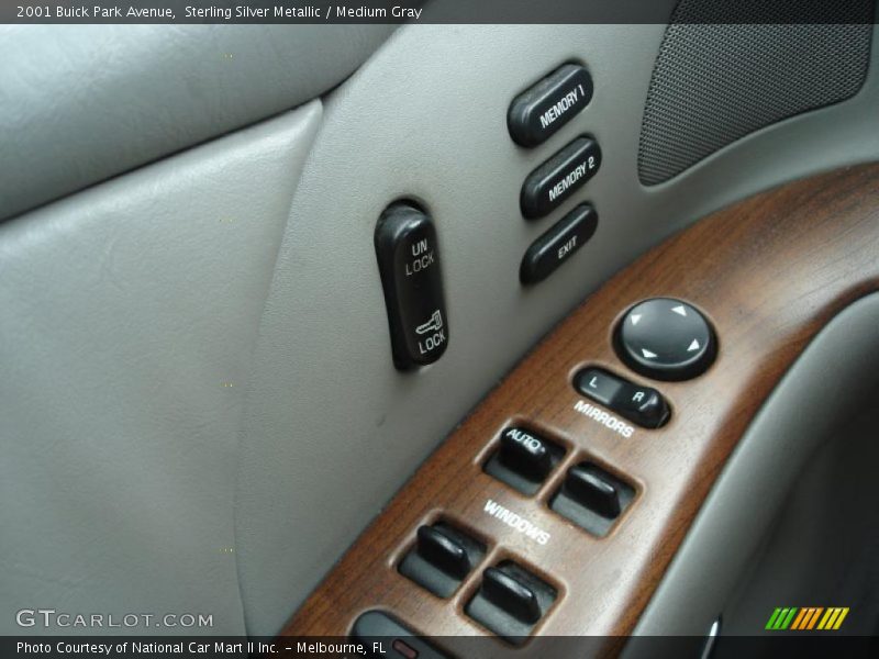 Sterling Silver Metallic / Medium Gray 2001 Buick Park Avenue