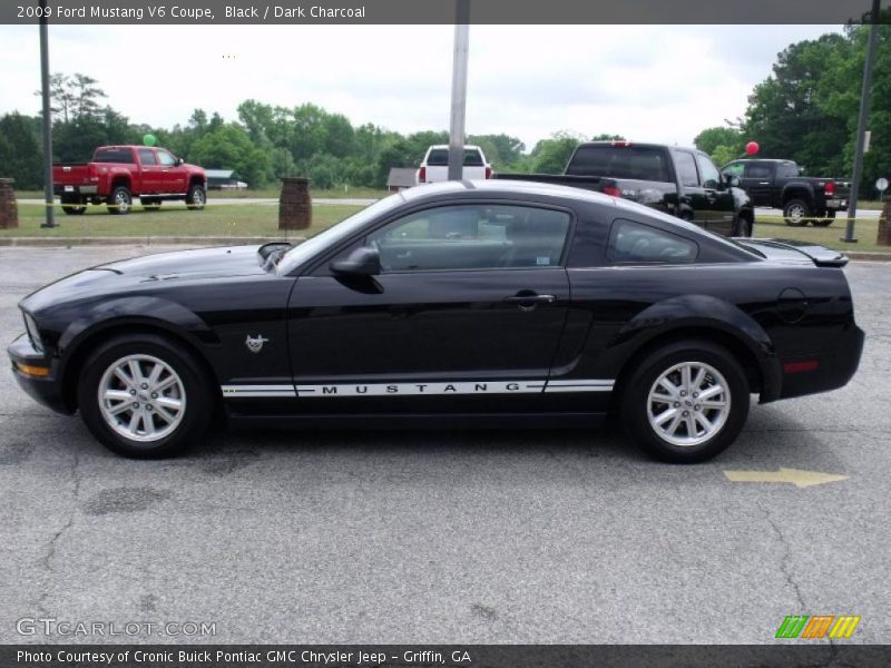 Black / Dark Charcoal 2009 Ford Mustang V6 Coupe