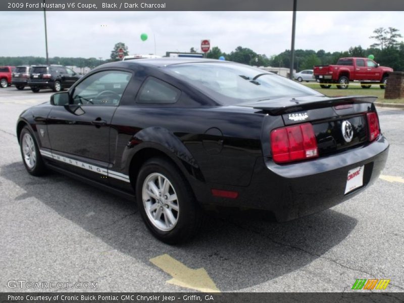 Black / Dark Charcoal 2009 Ford Mustang V6 Coupe