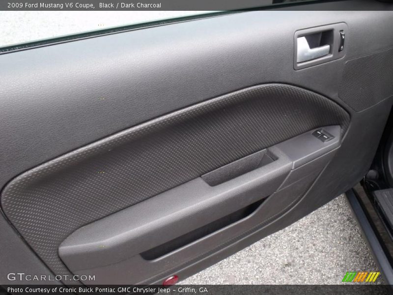Black / Dark Charcoal 2009 Ford Mustang V6 Coupe