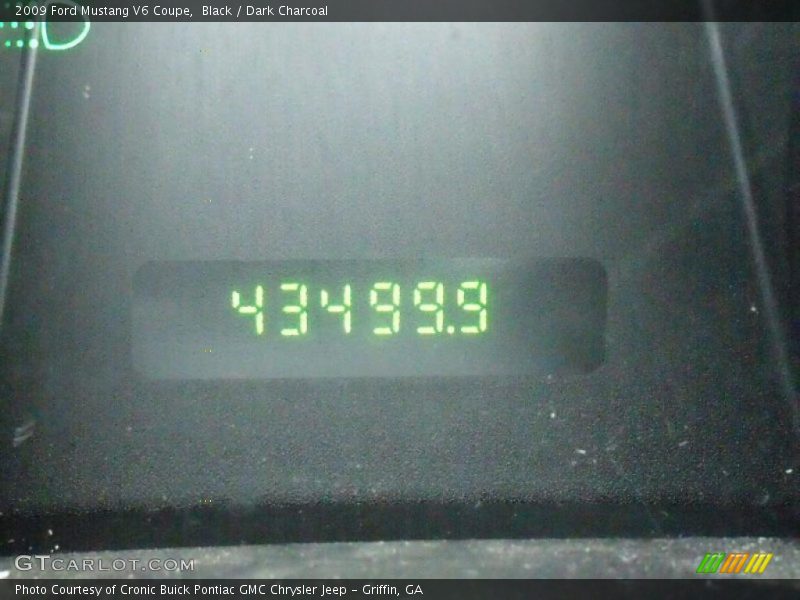 Black / Dark Charcoal 2009 Ford Mustang V6 Coupe