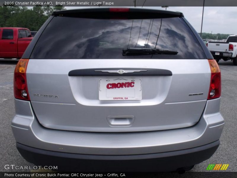Bright Silver Metallic / Light Taupe 2006 Chrysler Pacifica AWD