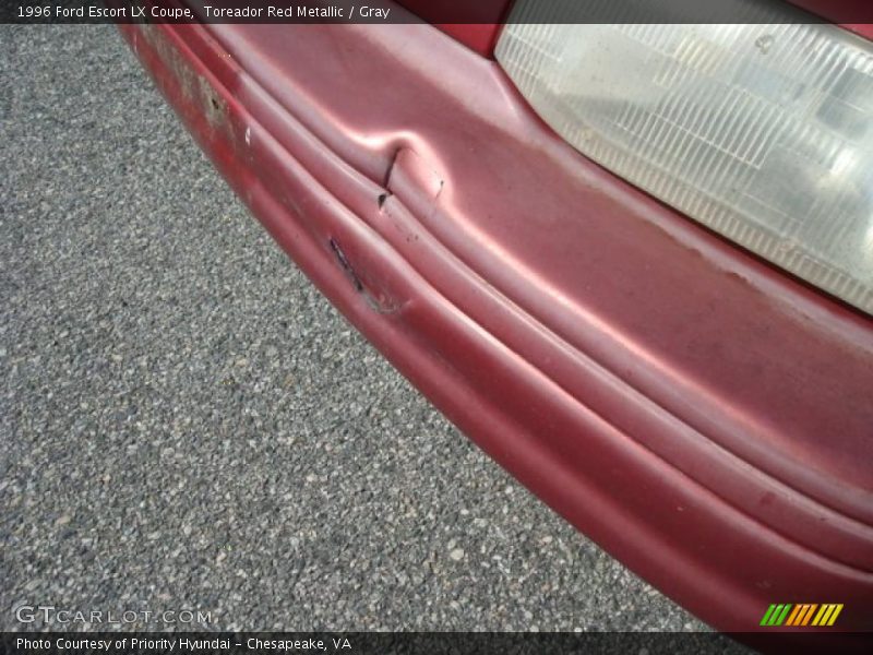 Toreador Red Metallic / Gray 1996 Ford Escort LX Coupe
