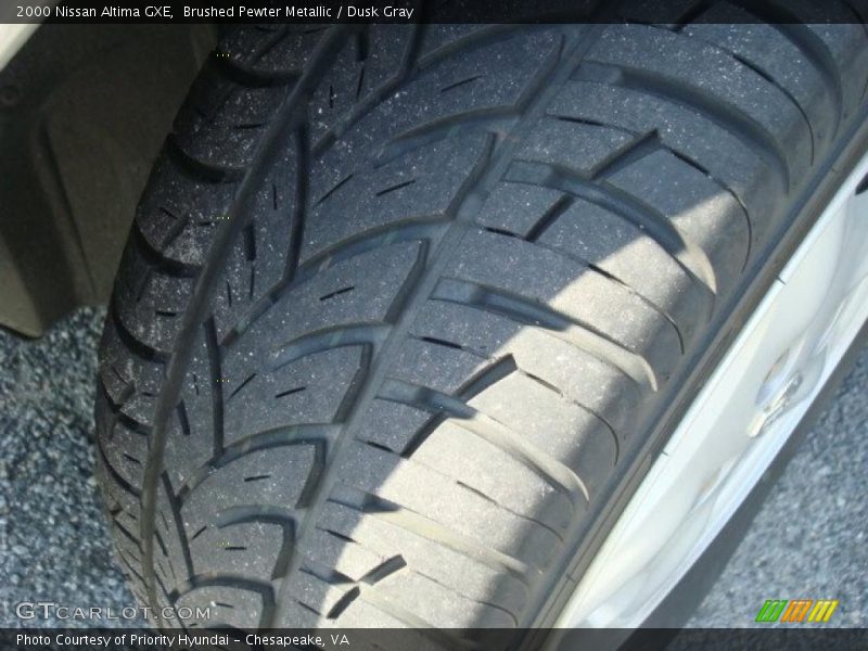 Brushed Pewter Metallic / Dusk Gray 2000 Nissan Altima GXE