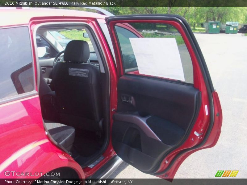 Rally Red Metallic / Black 2010 Mitsubishi Outlander SE 4WD