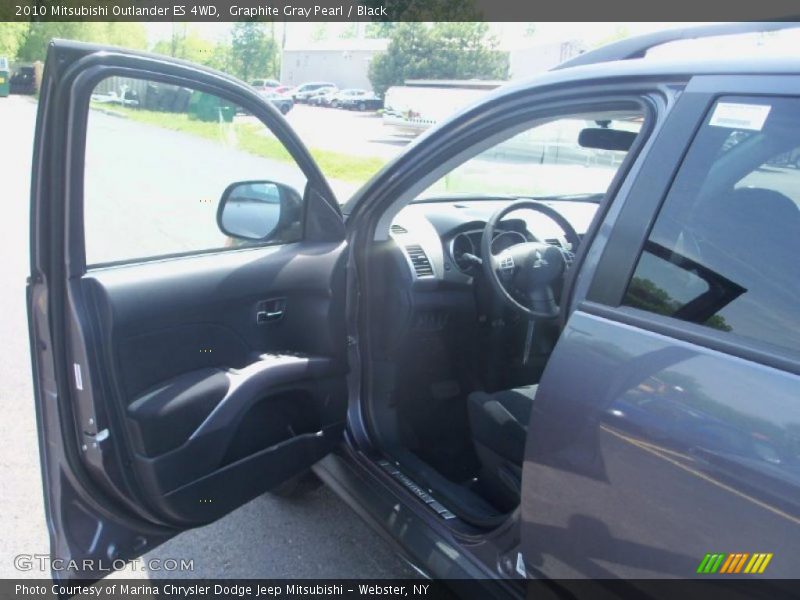Graphite Gray Pearl / Black 2010 Mitsubishi Outlander ES 4WD
