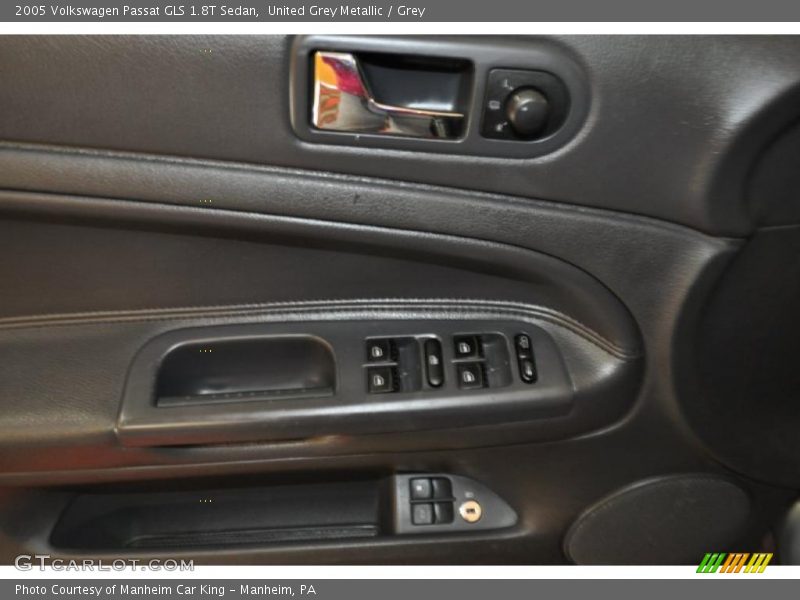 United Grey Metallic / Grey 2005 Volkswagen Passat GLS 1.8T Sedan