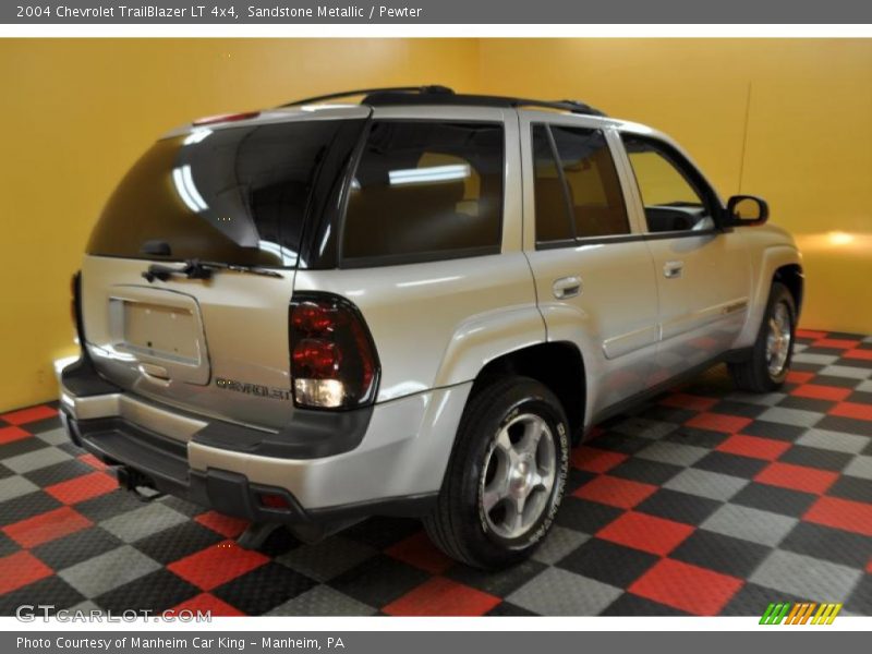 Sandstone Metallic / Pewter 2004 Chevrolet TrailBlazer LT 4x4