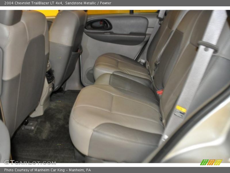 Sandstone Metallic / Pewter 2004 Chevrolet TrailBlazer LT 4x4