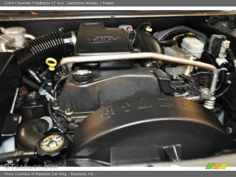 Sandstone Metallic / Pewter 2004 Chevrolet TrailBlazer LT 4x4
