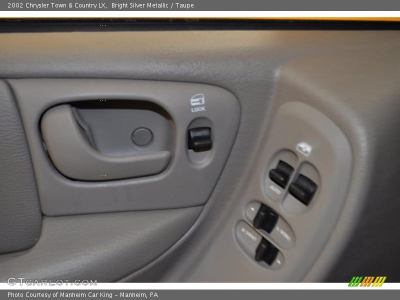 Bright Silver Metallic / Taupe 2002 Chrysler Town & Country LX