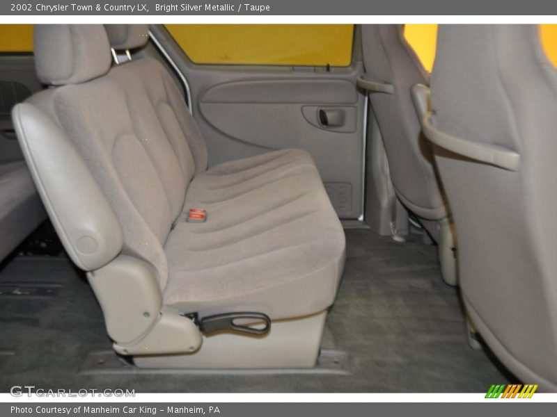 Bright Silver Metallic / Taupe 2002 Chrysler Town & Country LX