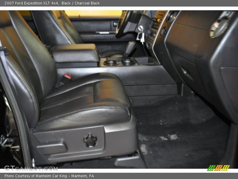 Black / Charcoal Black 2007 Ford Expedition XLT 4x4