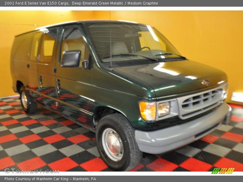 Deep Emerald Green Metallic / Medium Graphite 2001 Ford E Series Van E150 Cargo