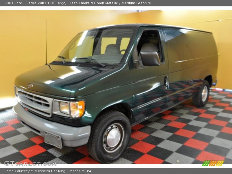 Deep Emerald Green Metallic / Medium Graphite 2001 Ford E Series Van E150 Cargo