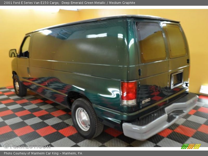 Deep Emerald Green Metallic / Medium Graphite 2001 Ford E Series Van E150 Cargo