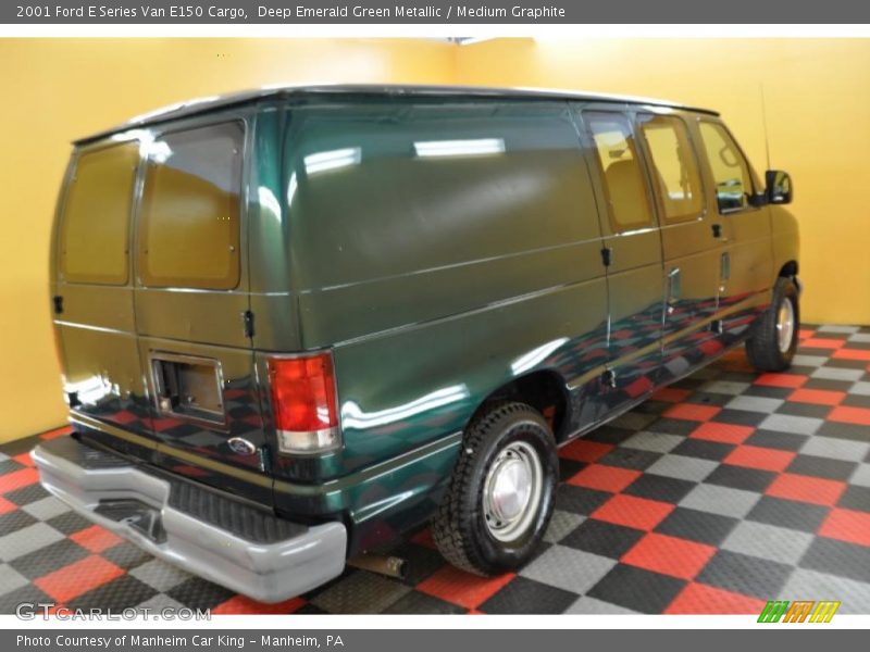 Deep Emerald Green Metallic / Medium Graphite 2001 Ford E Series Van E150 Cargo