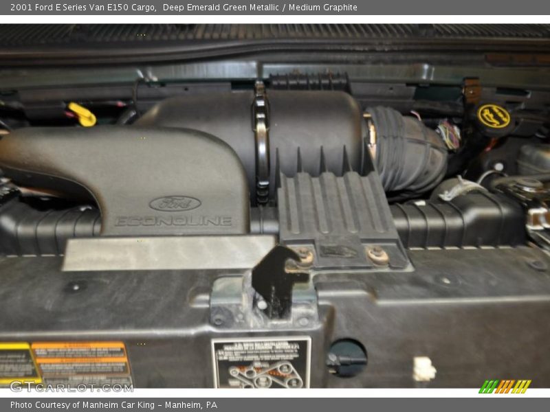 Deep Emerald Green Metallic / Medium Graphite 2001 Ford E Series Van E150 Cargo