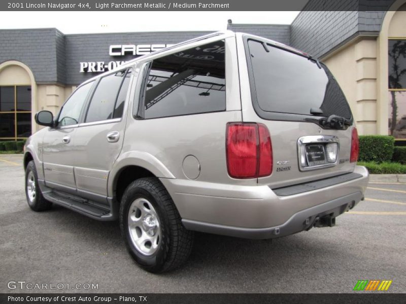 Light Parchment Metallic / Medium Parchment 2001 Lincoln Navigator 4x4
