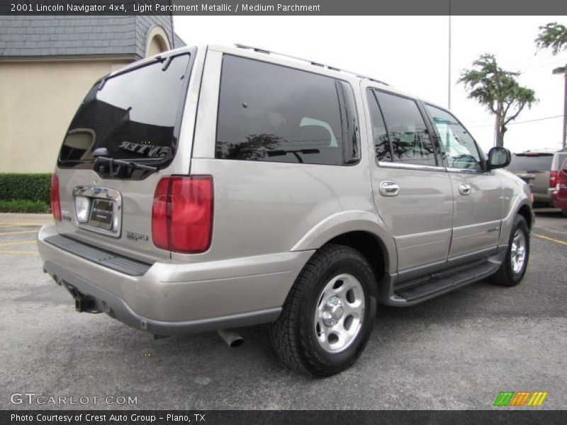 Light Parchment Metallic / Medium Parchment 2001 Lincoln Navigator 4x4
