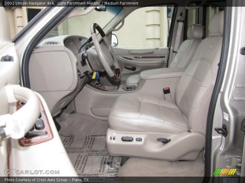 Light Parchment Metallic / Medium Parchment 2001 Lincoln Navigator 4x4