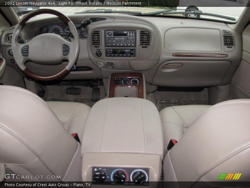 Light Parchment Metallic / Medium Parchment 2001 Lincoln Navigator 4x4