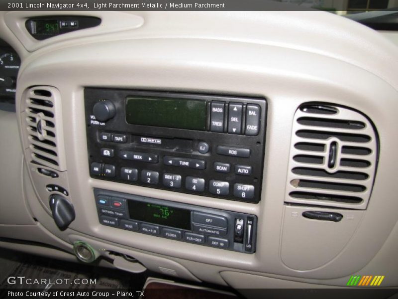 Light Parchment Metallic / Medium Parchment 2001 Lincoln Navigator 4x4