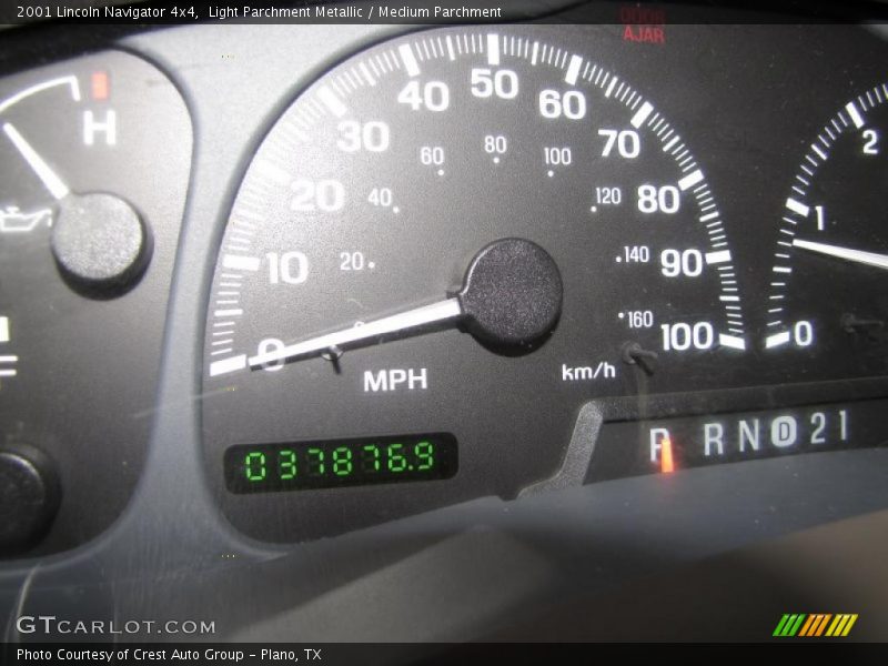Light Parchment Metallic / Medium Parchment 2001 Lincoln Navigator 4x4