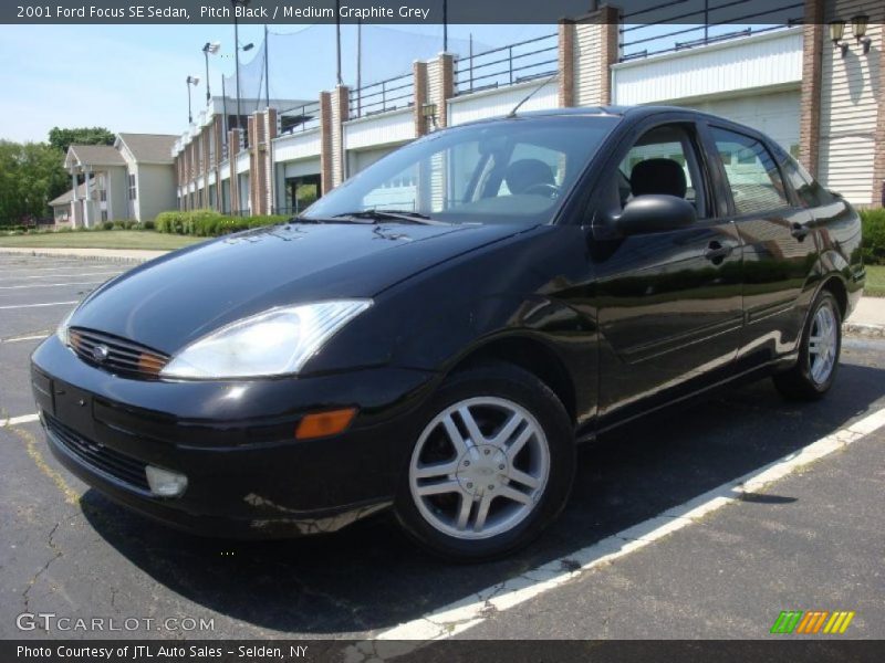 Pitch Black / Medium Graphite Grey 2001 Ford Focus SE Sedan