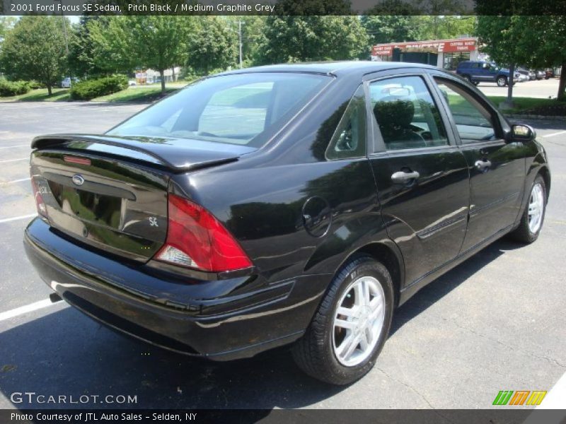 Pitch Black / Medium Graphite Grey 2001 Ford Focus SE Sedan