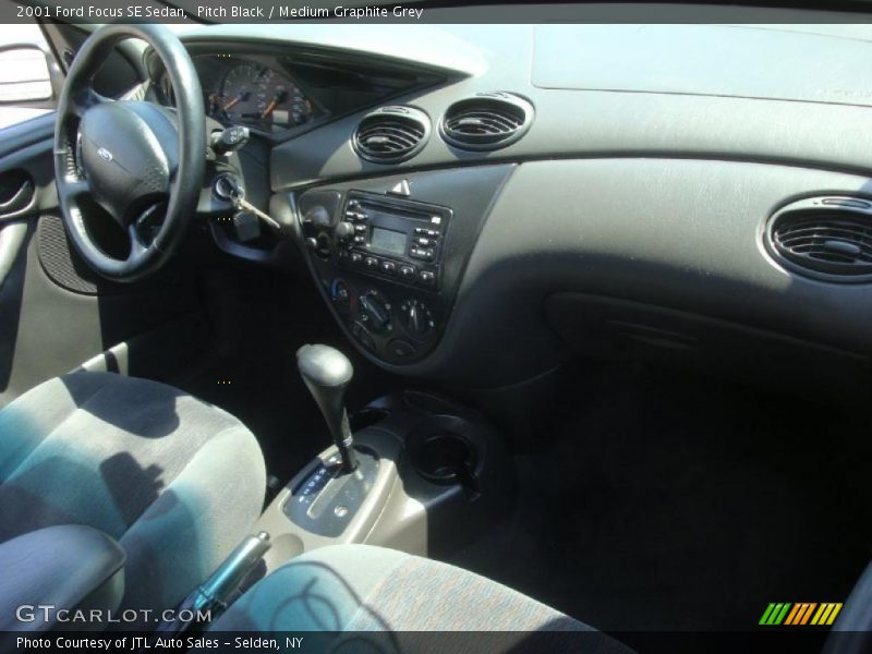 Pitch Black / Medium Graphite Grey 2001 Ford Focus SE Sedan