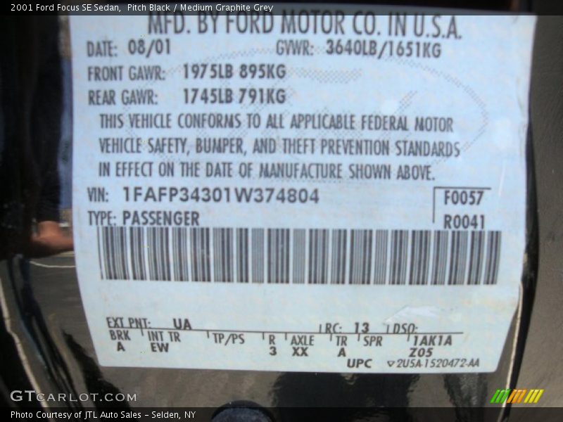 Pitch Black / Medium Graphite Grey 2001 Ford Focus SE Sedan