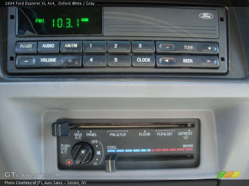 Oxford White / Gray 1994 Ford Explorer XL 4x4