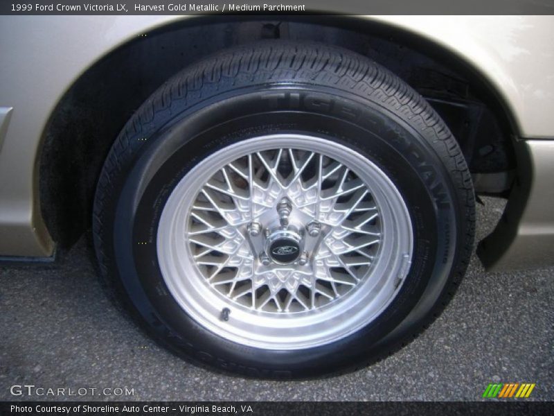 Harvest Gold Metallic / Medium Parchment 1999 Ford Crown Victoria LX