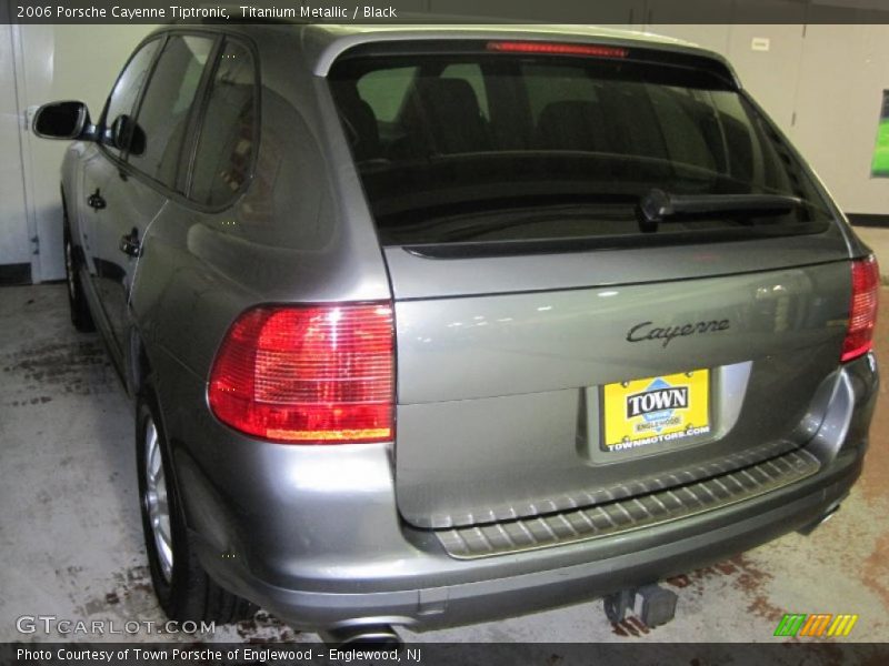 Titanium Metallic / Black 2006 Porsche Cayenne Tiptronic