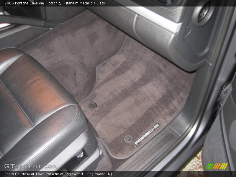 Titanium Metallic / Black 2006 Porsche Cayenne Tiptronic