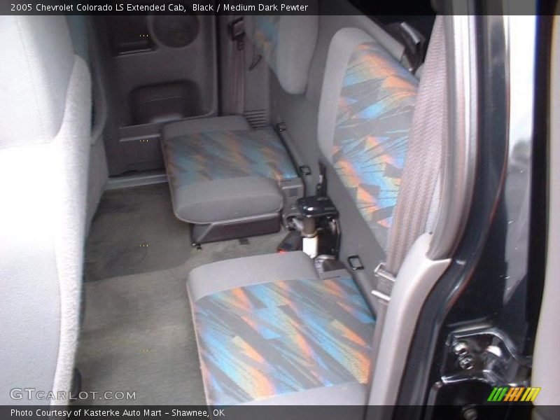 Black / Medium Dark Pewter 2005 Chevrolet Colorado LS Extended Cab