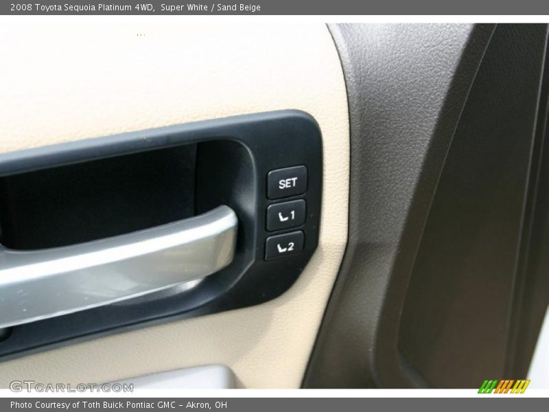 Super White / Sand Beige 2008 Toyota Sequoia Platinum 4WD