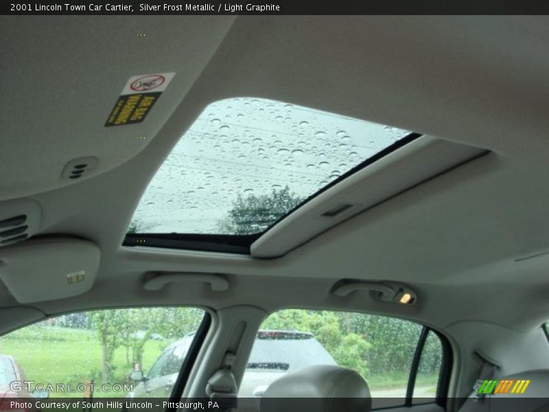 Silver Frost Metallic / Light Graphite 2001 Lincoln Town Car Cartier