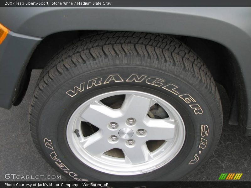 Stone White / Medium Slate Gray 2007 Jeep Liberty Sport