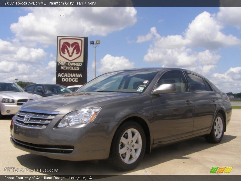 Phantom Gray Pearl / Ivory 2007 Toyota Avalon XL