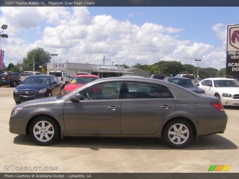 Phantom Gray Pearl / Ivory 2007 Toyota Avalon XL