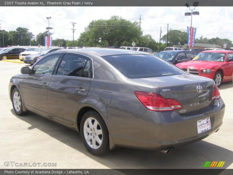 Phantom Gray Pearl / Ivory 2007 Toyota Avalon XL