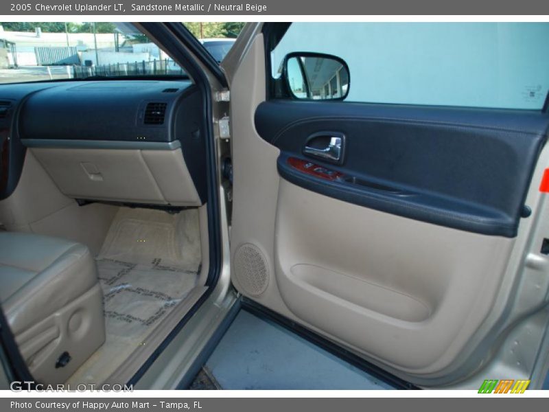 Sandstone Metallic / Neutral Beige 2005 Chevrolet Uplander LT