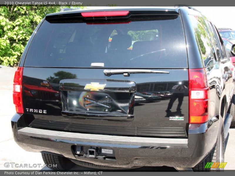 Black / Ebony 2010 Chevrolet Tahoe LS 4x4