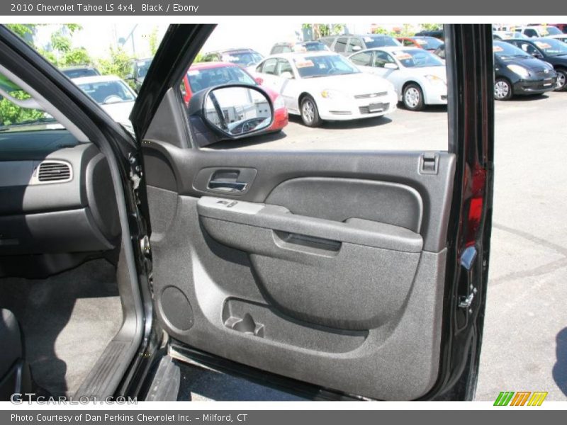 Black / Ebony 2010 Chevrolet Tahoe LS 4x4