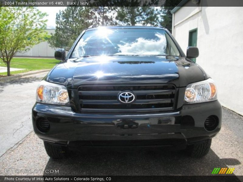 Black / Ivory 2004 Toyota Highlander V6 4WD